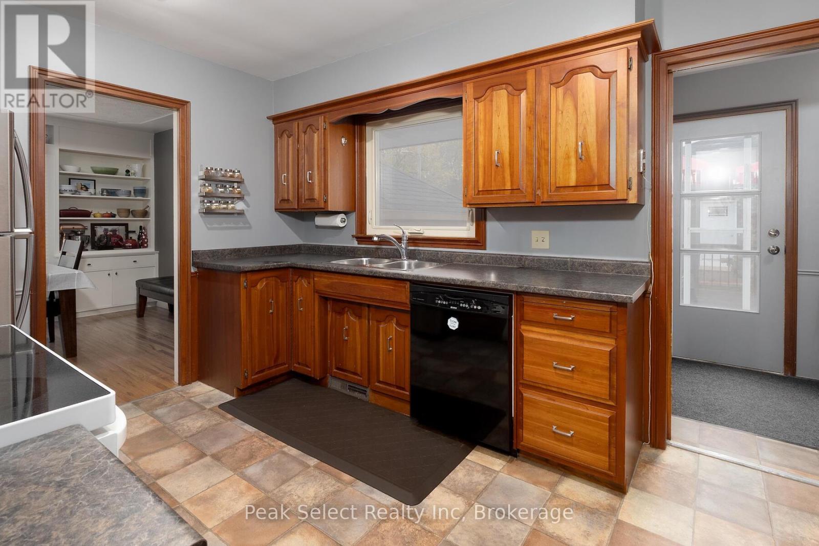 72 Carrall Street, St. Marys, Ontario  N4X 1C8 - Photo 13 - X12454441