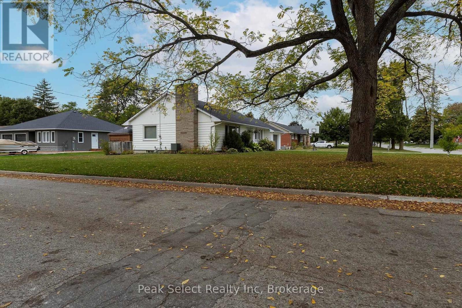 72 Carrall Street, St. Marys, Ontario  N4X 1C8 - Photo 4 - X12454441