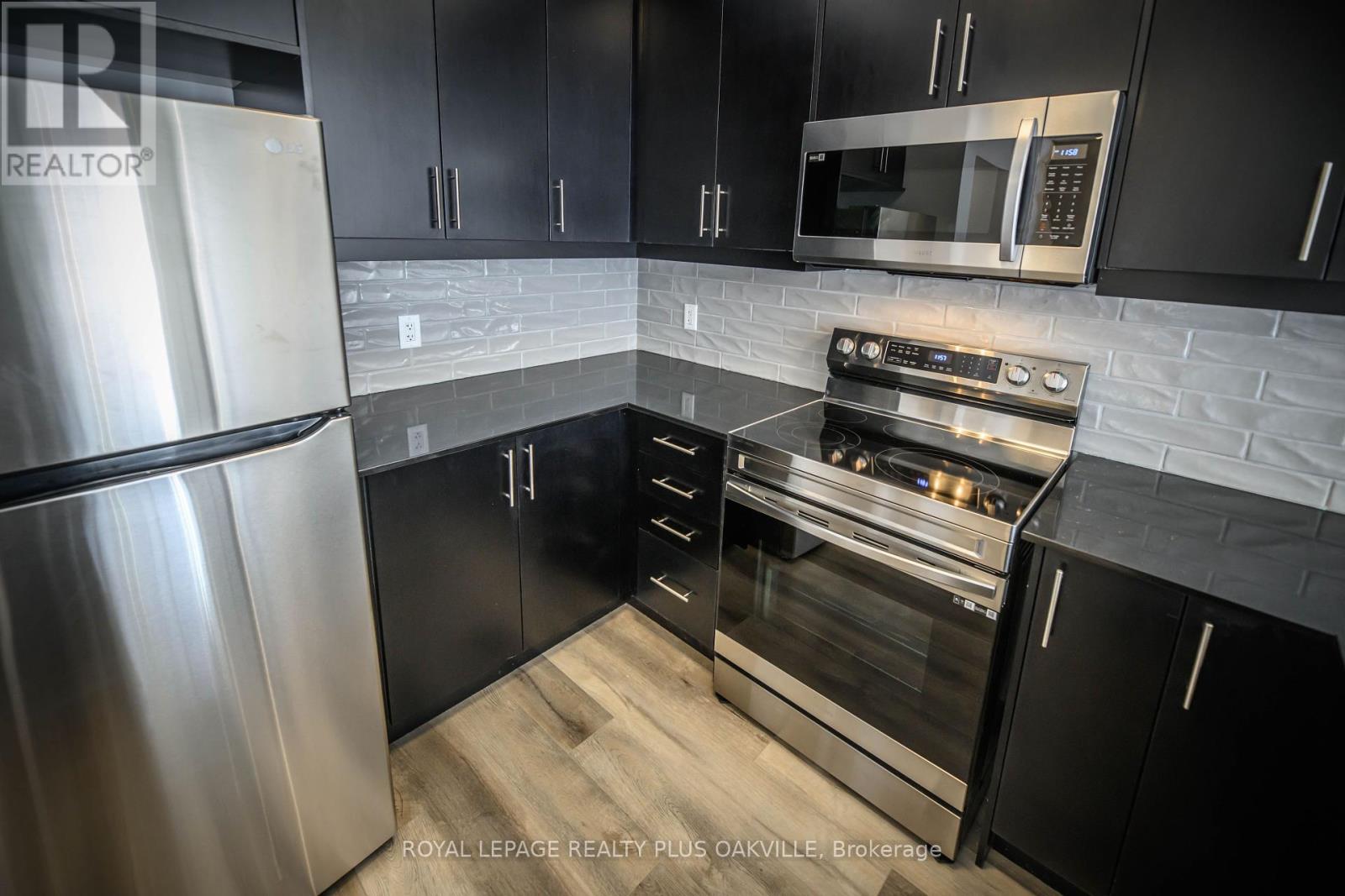 116 - 61 Soho Street, Hamilton, Ontario  L8J 0M6 - Photo 11 - X12454385
