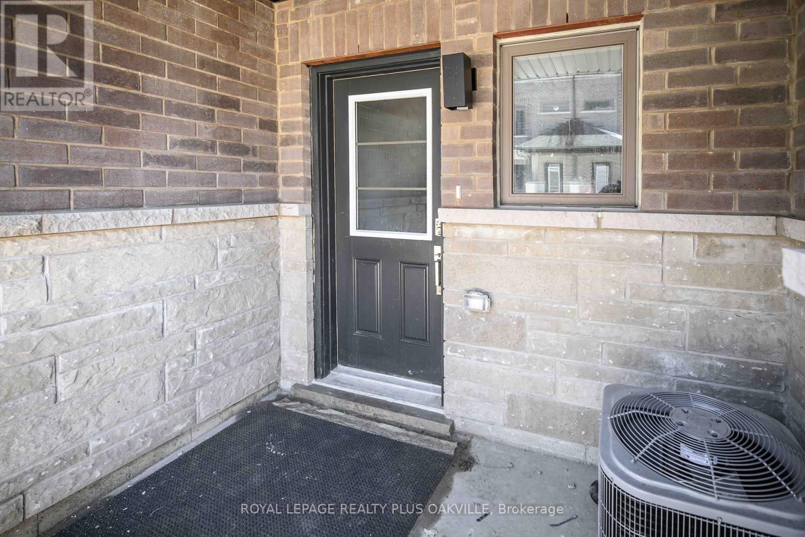 116 - 61 Soho Street, Hamilton, Ontario  L8J 0M6 - Photo 3 - X12454385