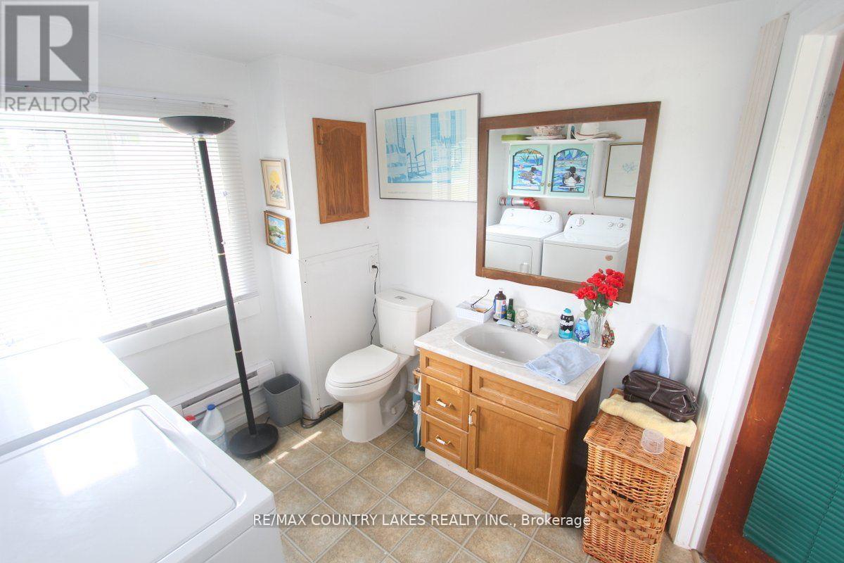 262 Mcguire Beach Road, Kawartha Lakes, Ontario  K0M 2B0 - Photo 21 - X12454391