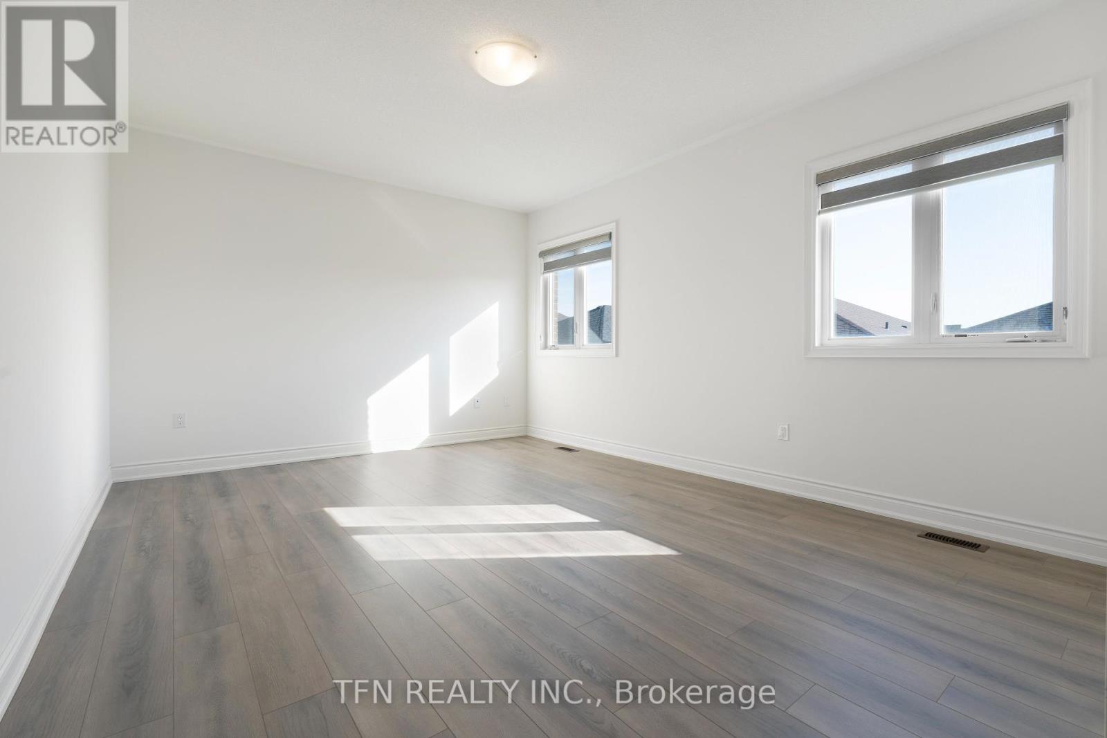 134 Granite Ridge Trail, Hamilton, Ontario  L0R 2H7 - Photo 25 - X12454404