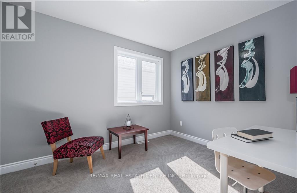 Upper - 152 Dallan Drive, Guelph, Ontario  N1L 0N2 - Photo 22 - X12454408