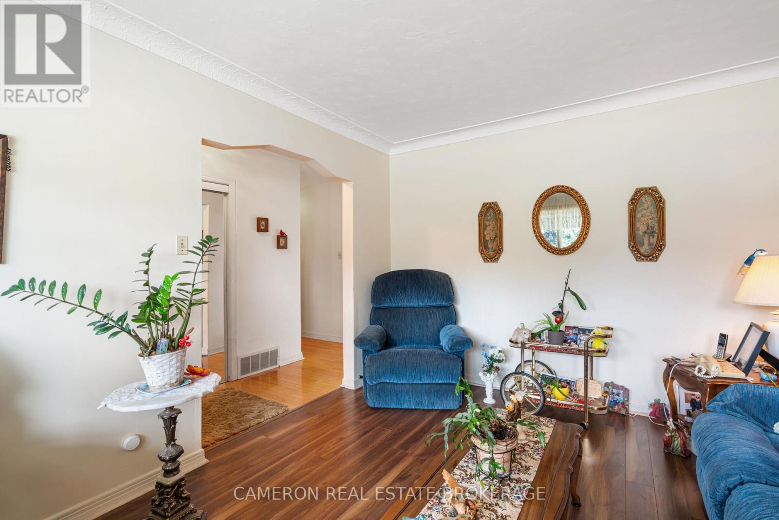 611 Carleton Street, Cornwall, Ontario  K6H 4Y4 - Photo 5 - X12453720