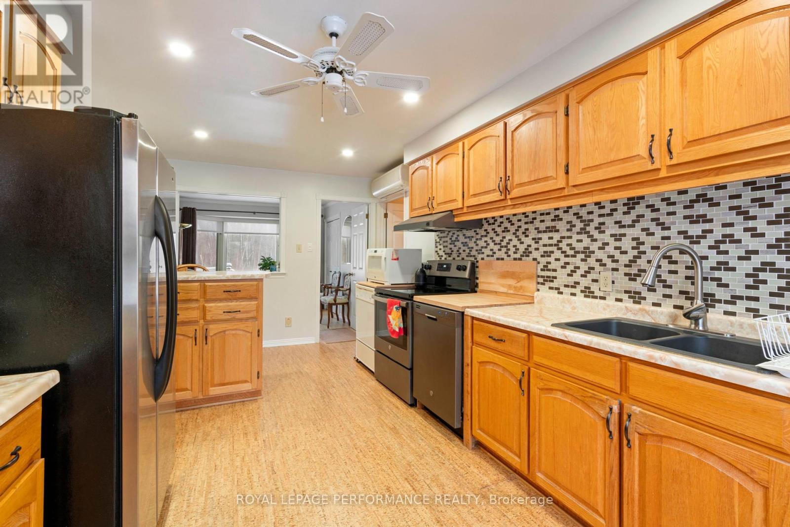 6275 Macrae Court, South Glengarry, Ontario  K0C 1E0 - Photo 4 - X12454432
