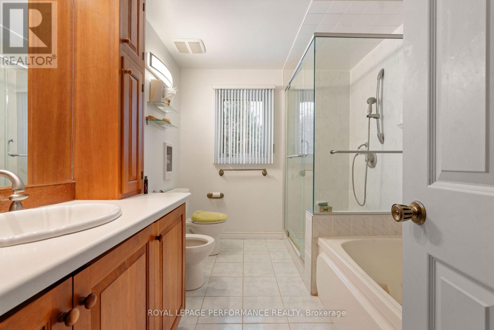 6275 Macrae Court, South Glengarry, Ontario  K0C 1E0 - Photo 9 - X12454432