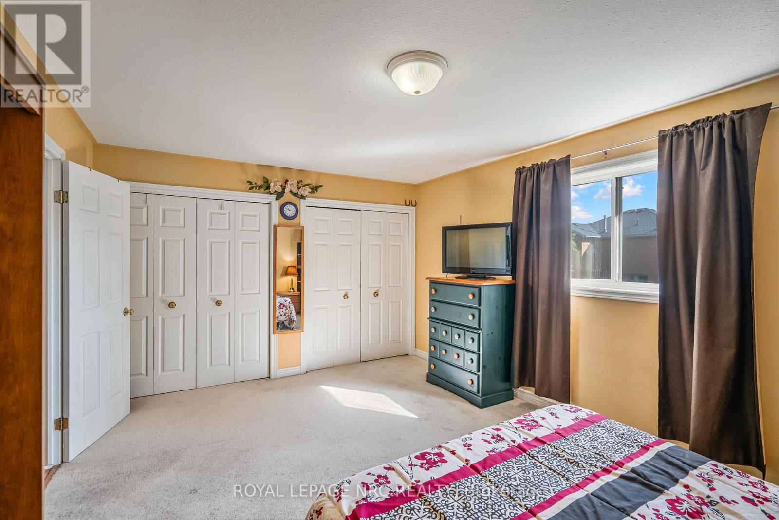 152 Larchwood Circle, Welland, Ontario  L3C 7L9 - Photo 13 - X12436002