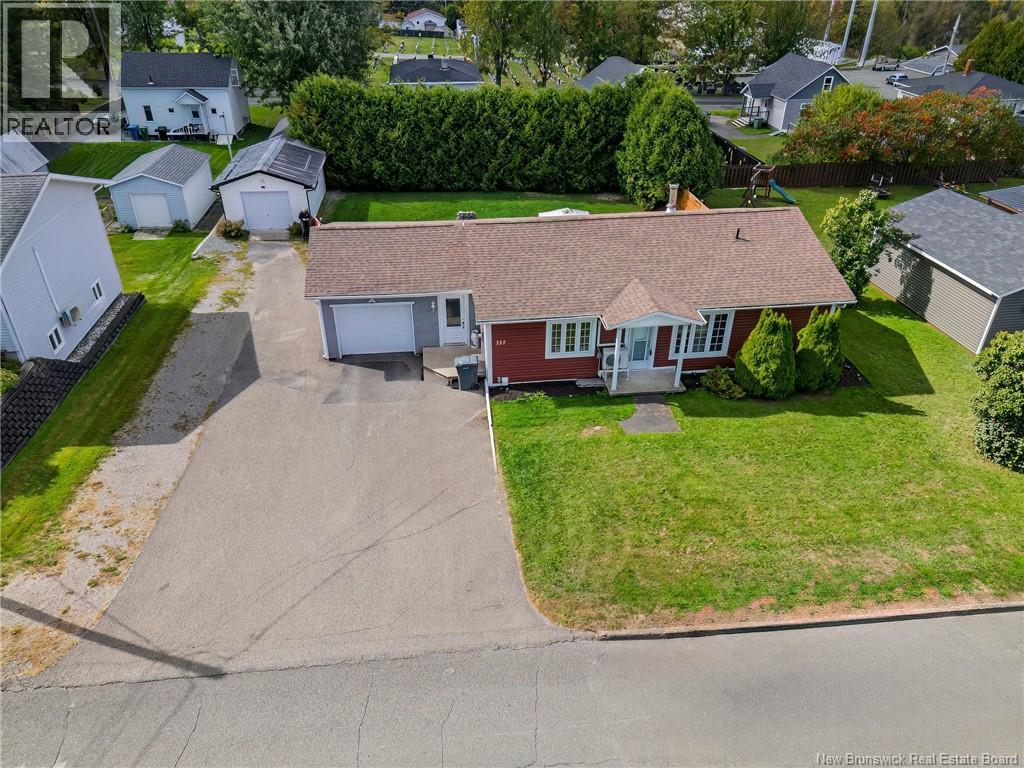 337 Albert Street, Grand-Sault/grand Falls, New Brunswick  E3Y 1E2 - Photo 2 - NB127076