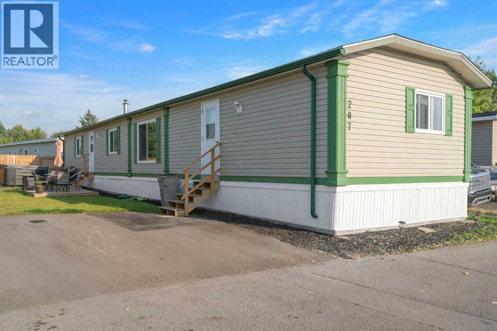 207, 6220 17th Avenue Se, Calgary, Alberta  T2A 0W6 - Photo 2 - A2257613