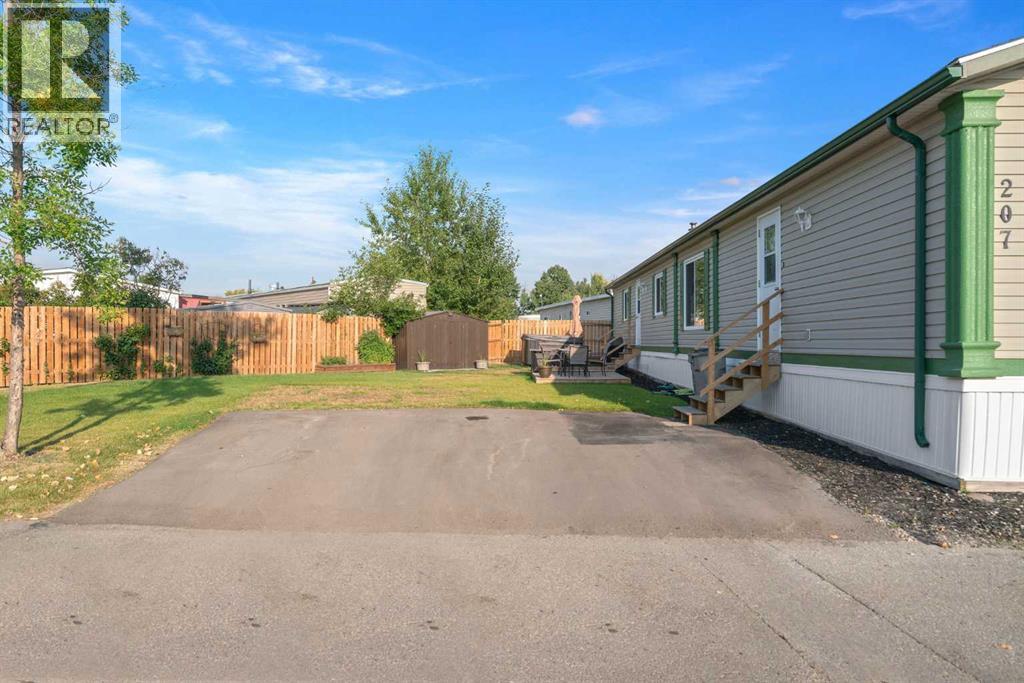 207, 6220 17th Avenue Se, Calgary, Alberta  T2A 0W6 - Photo 3 - A2257613