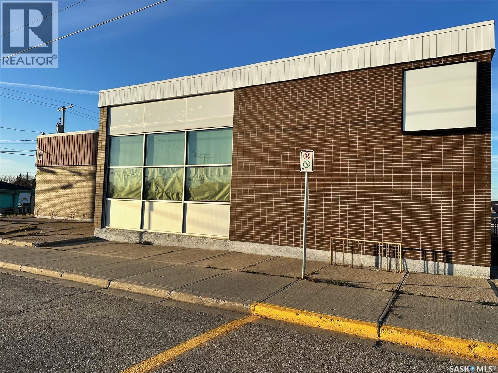 119 Churchill Street, Hudson Bay, Saskatchewan  S0E 0Y0 - Photo 2 - SK020526