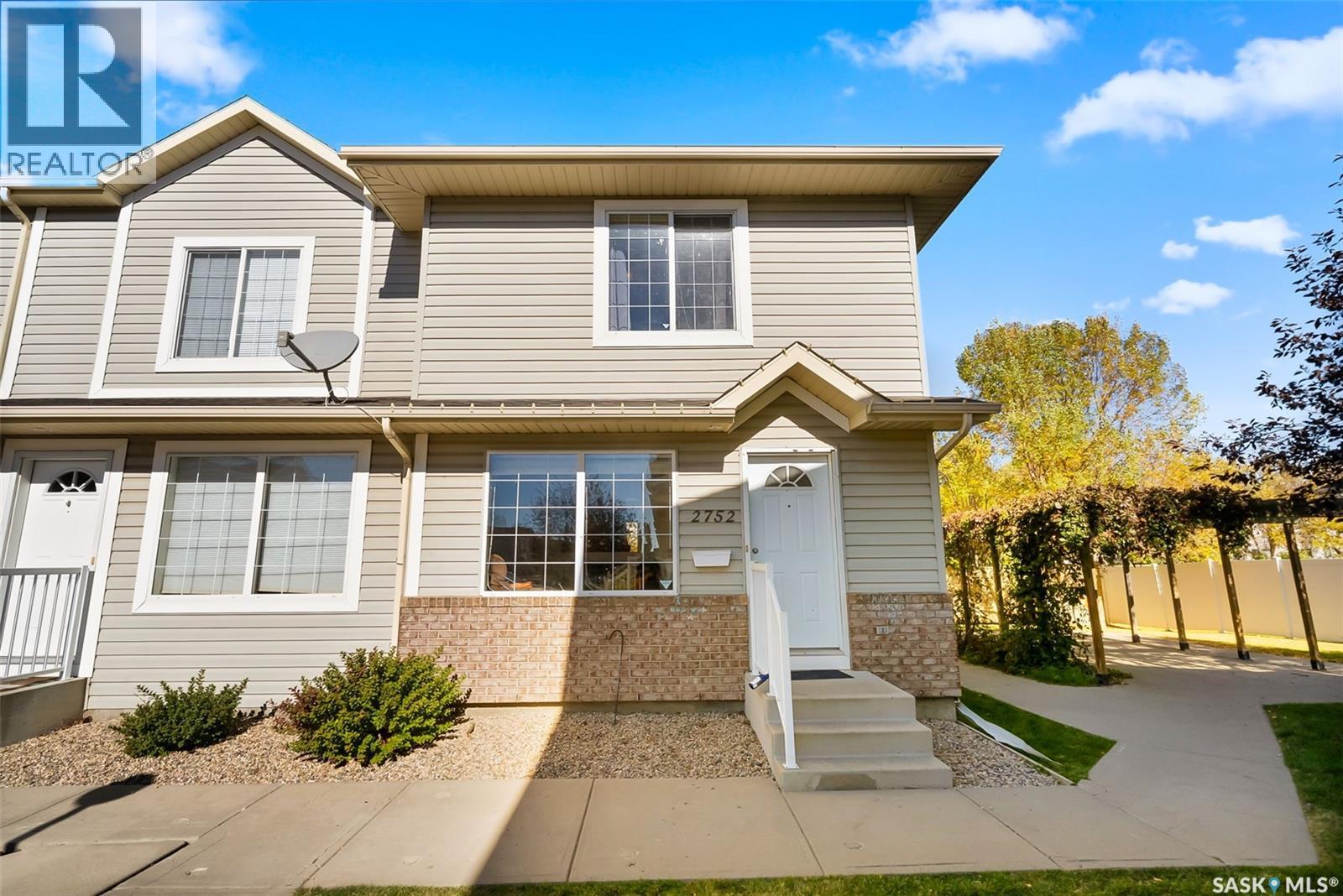 2752 Cranbourn CRESCENT, Regina, Saskatchewan