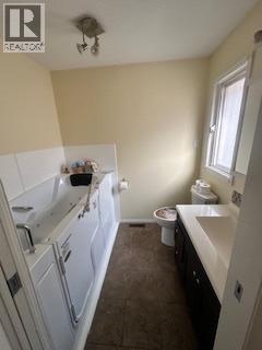 2455 5th Avenue Ne, Salmon Arm, British Columbia  V1E 1Y9 - Photo 19 - 10364513