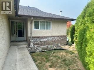 2455 5th Avenue Ne, Salmon Arm, British Columbia  V1E 1Y9 - Photo 2 - 10364513