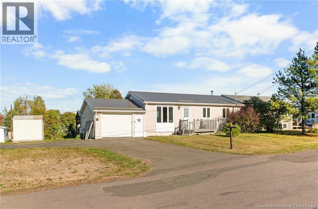 98 Winter Street, Shediac, New Brunswick  E4P 2Y2 - Photo 2 - NB127872