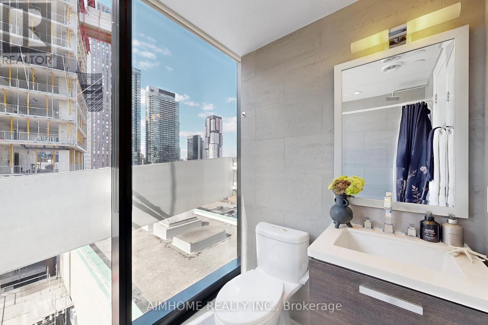 907 - 224 King Street W, Toronto, Ontario  M5H 0A6 - Photo 20 - C12454435