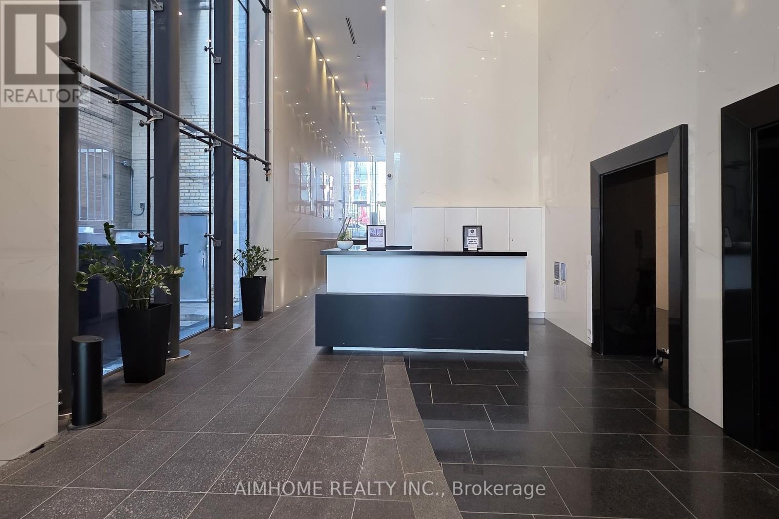 907 - 224 King Street W, Toronto, Ontario  M5H 0A6 - Photo 6 - C12454435