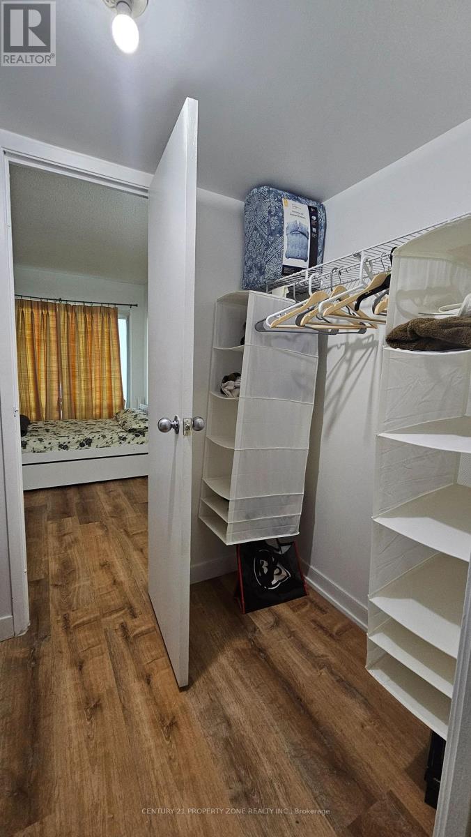 911 - 650 Queens Quay W, Toronto, Ontario  M5V 3N2 - Photo 16 - C12454451