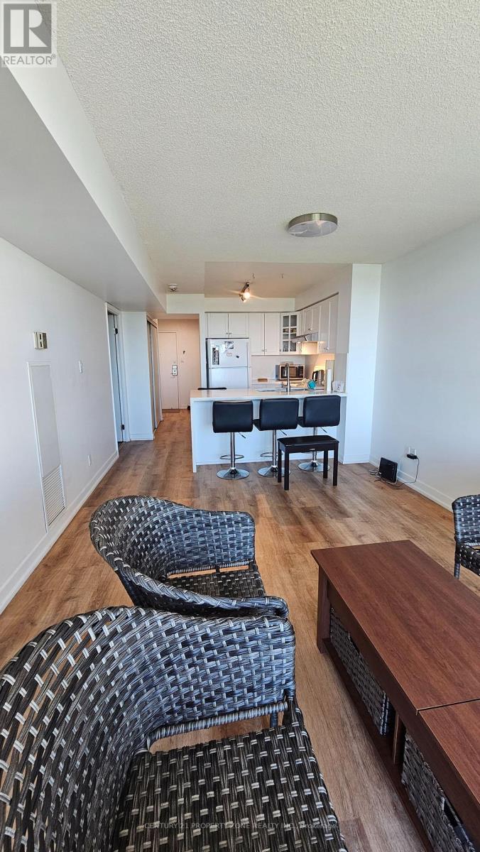 911 - 650 Queens Quay W, Toronto, Ontario  M5V 3N2 - Photo 8 - C12454451
