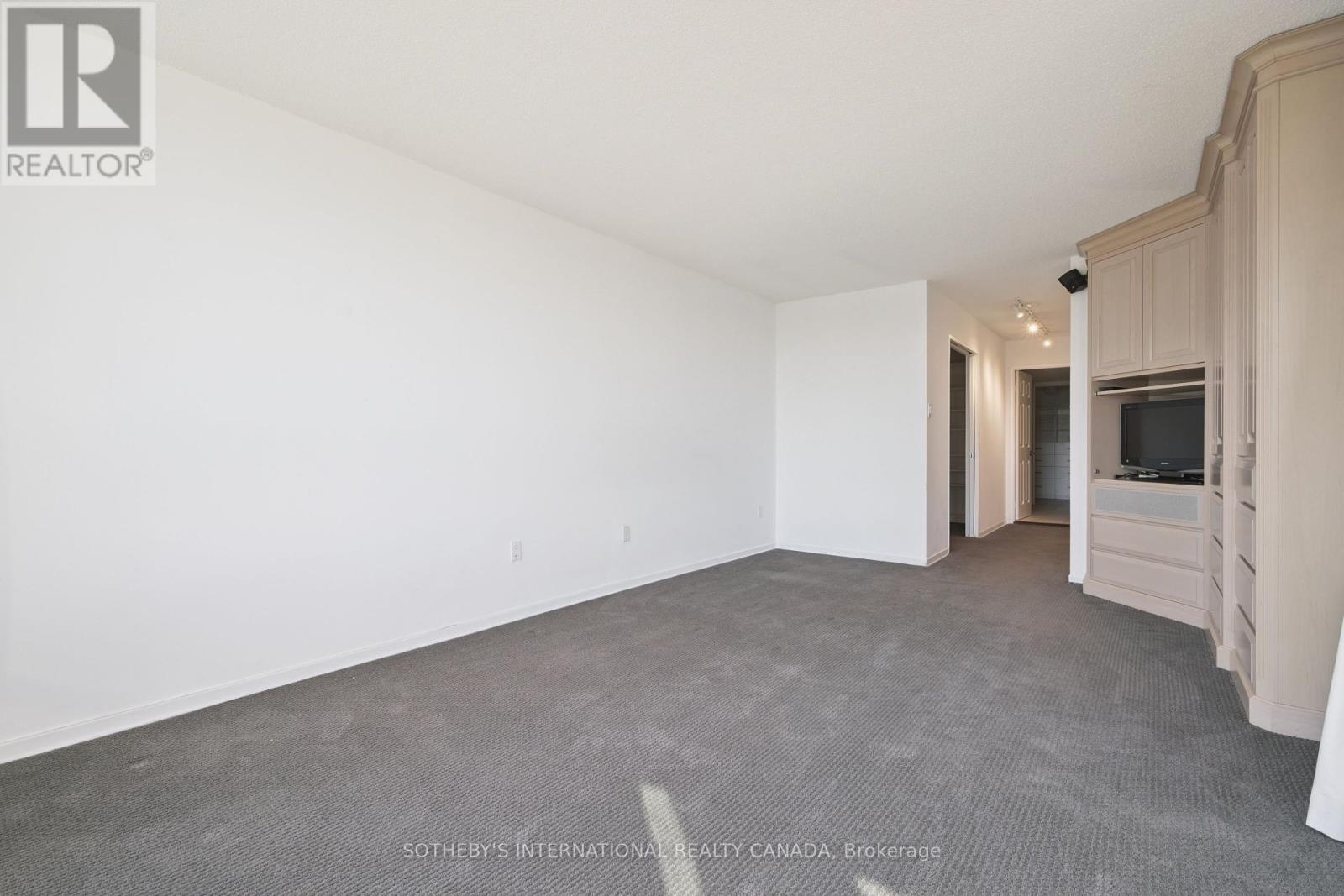 1104 - 130 Carlton Street, Toronto, Ontario  M5A 4K3 - Photo 16 - C12454512