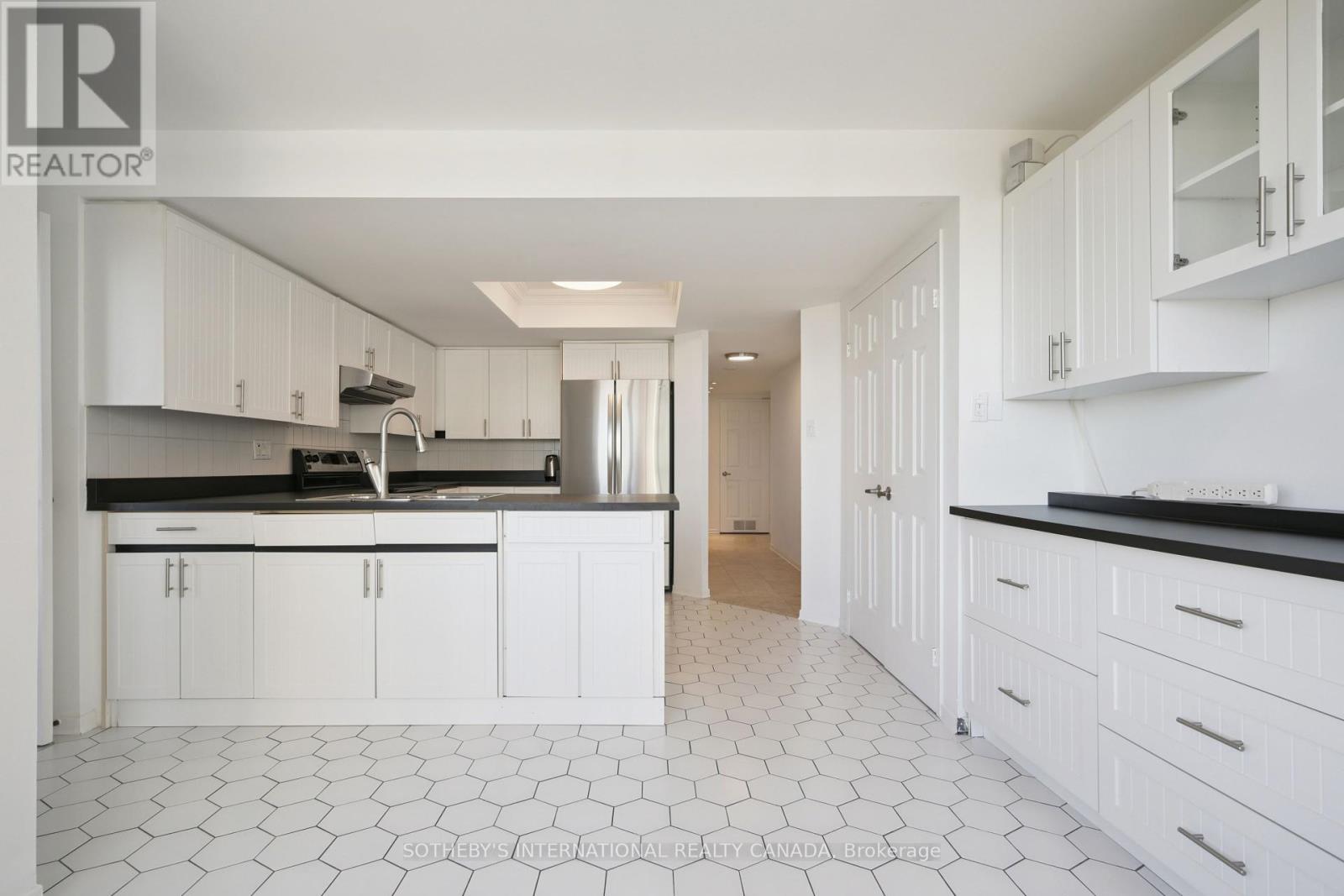 1104 - 130 Carlton Street, Toronto, Ontario  M5A 4K3 - Photo 25 - C12454512