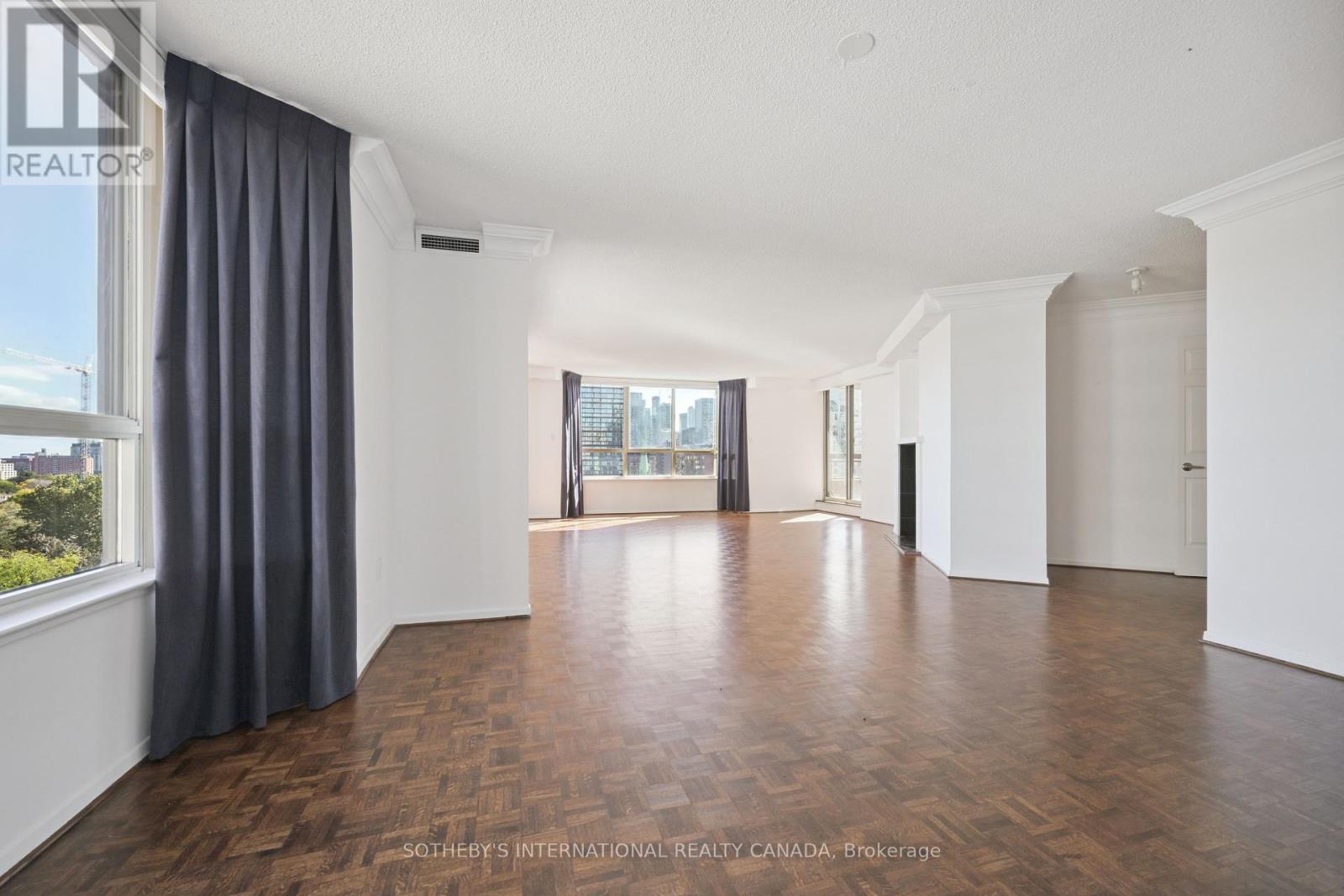 1104 - 130 Carlton Street, Toronto, Ontario  M5A 4K3 - Photo 8 - C12454512