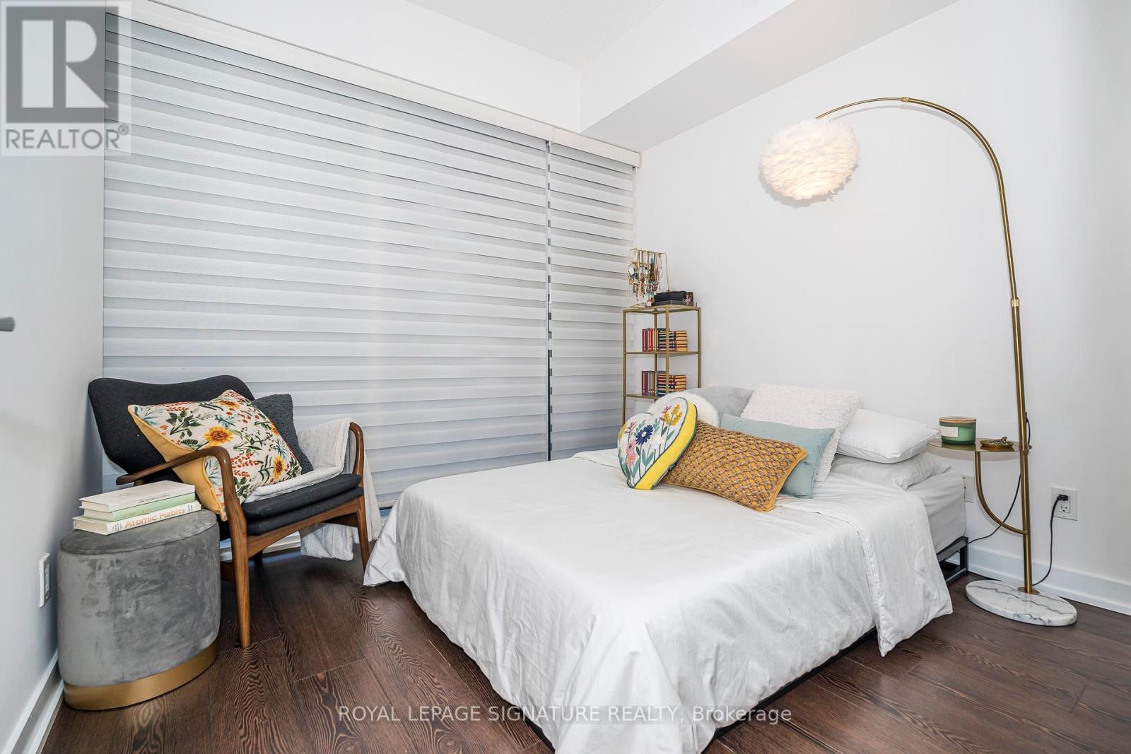 Th05 - 20 Bruyeres Mews, Toronto, Ontario  M5V 0G8 - Photo 17 - C12454520