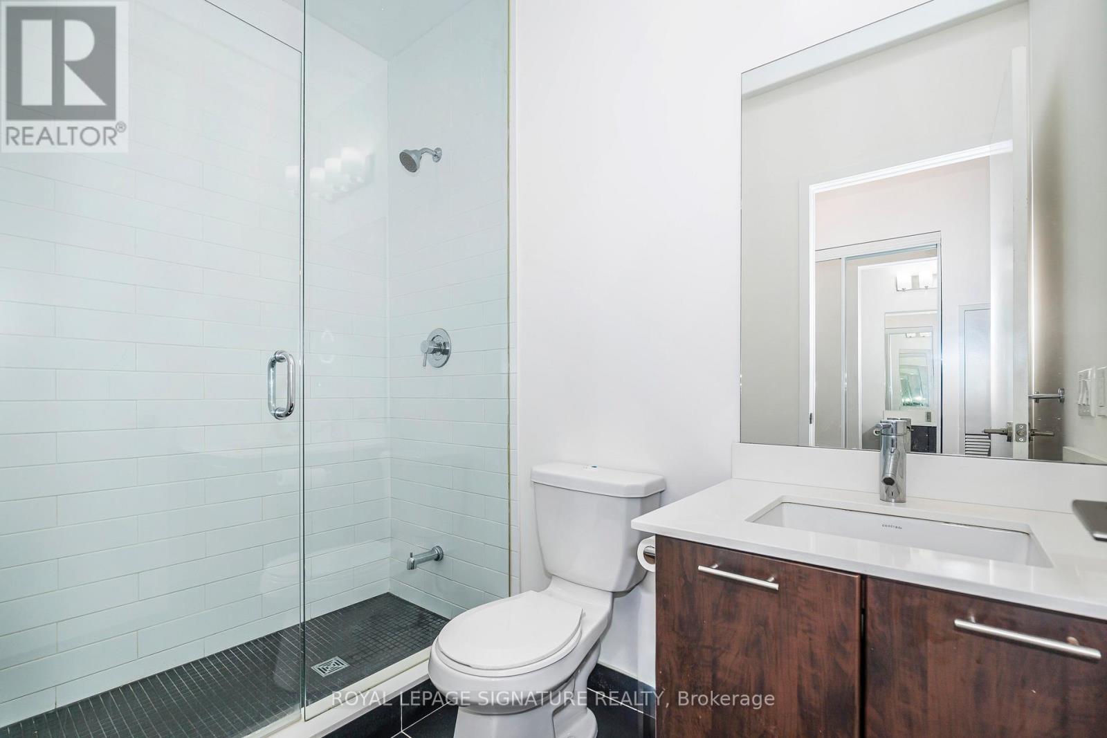 Th05 - 20 Bruyeres Mews, Toronto, Ontario  M5V 0G8 - Photo 21 - C12454520