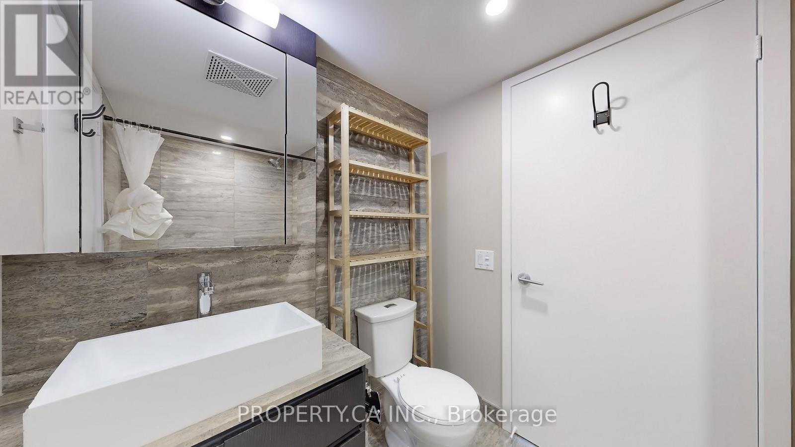 2816 - 15 Iceboat Terrace, Toronto, Ontario  M5V 4A5 - Photo 27 - C12454540