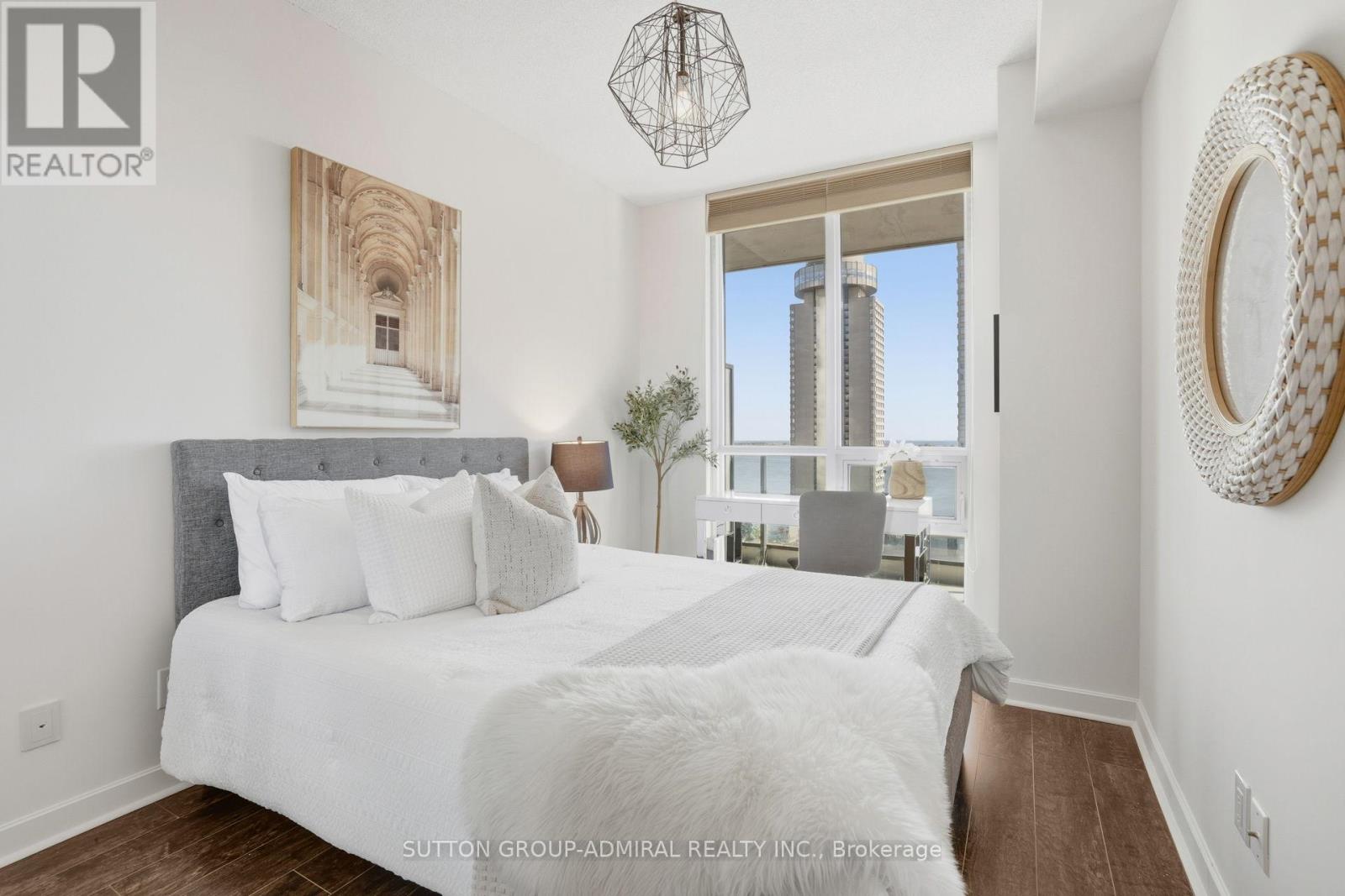 1810 - 33 Bay Street, Toronto, Ontario  M5J 2Z3 - Photo 15 - C12454565
