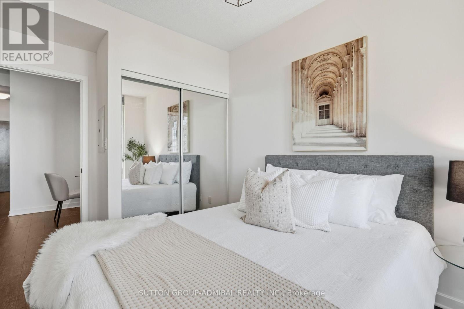 1810 - 33 Bay Street, Toronto, Ontario  M5J 2Z3 - Photo 16 - C12454565