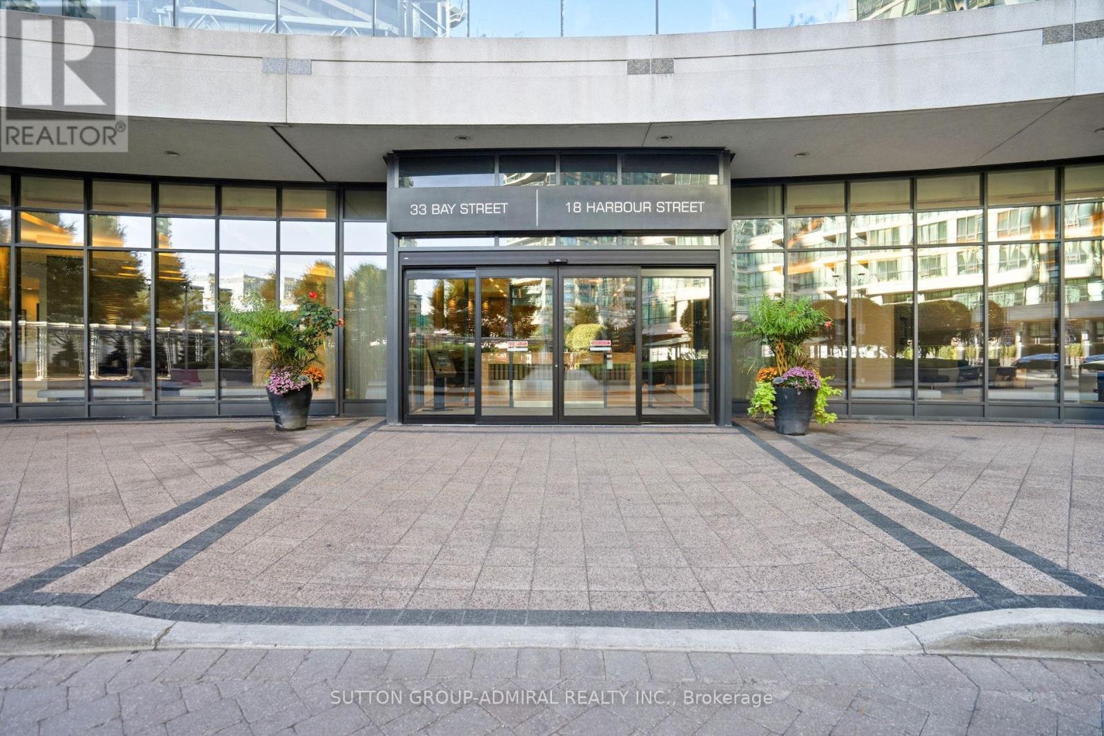 1810 - 33 Bay Street, Toronto, Ontario  M5J 2Z3 - Photo 21 - C12454565