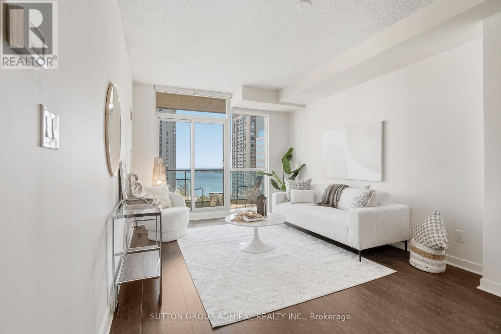 1810 - 33 Bay Street, Toronto, Ontario  M5J 2Z3 - Photo 9 - C12454565