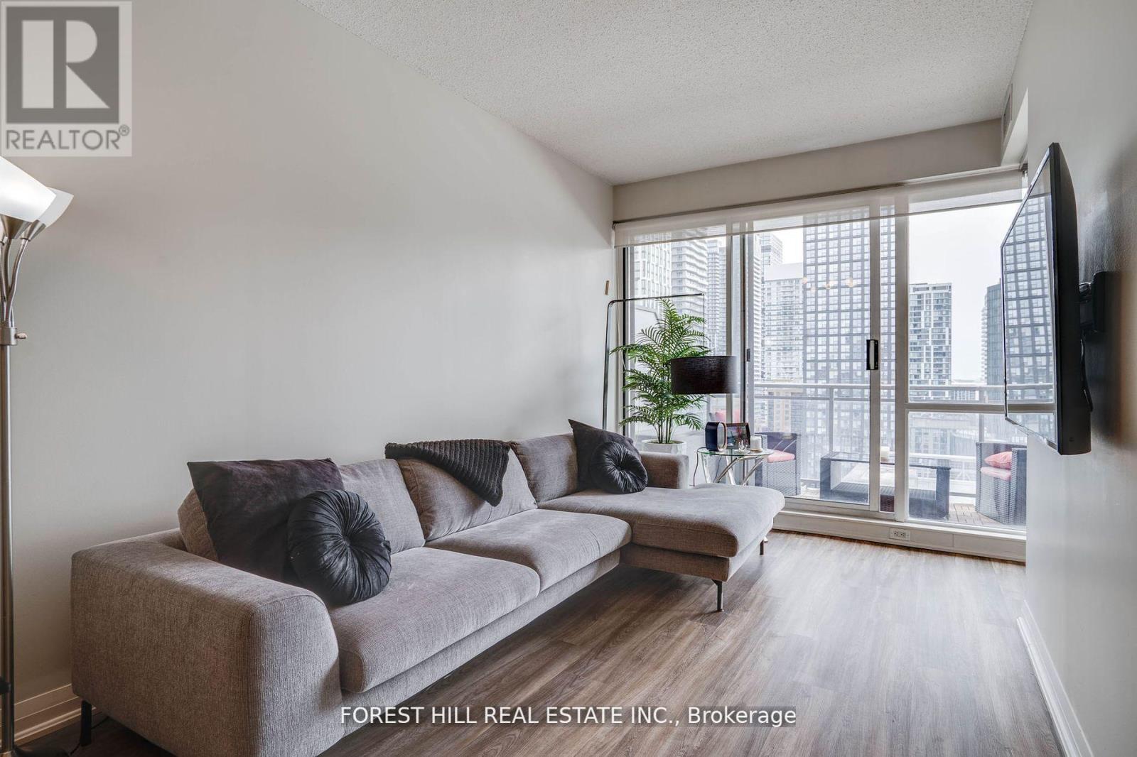 1803 - 220 Victoria Street, Toronto, Ontario  M5B 2R6 - Photo 16 - C12454568