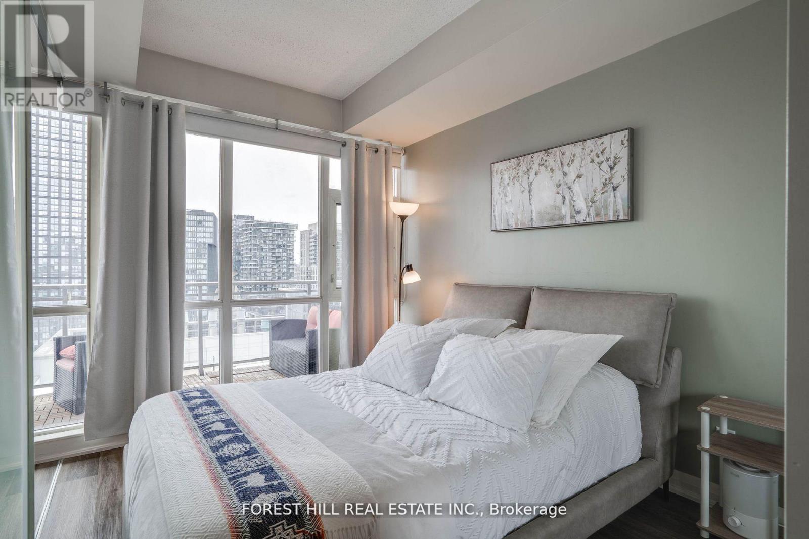 1803 - 220 Victoria Street, Toronto, Ontario  M5B 2R6 - Photo 19 - C12454568
