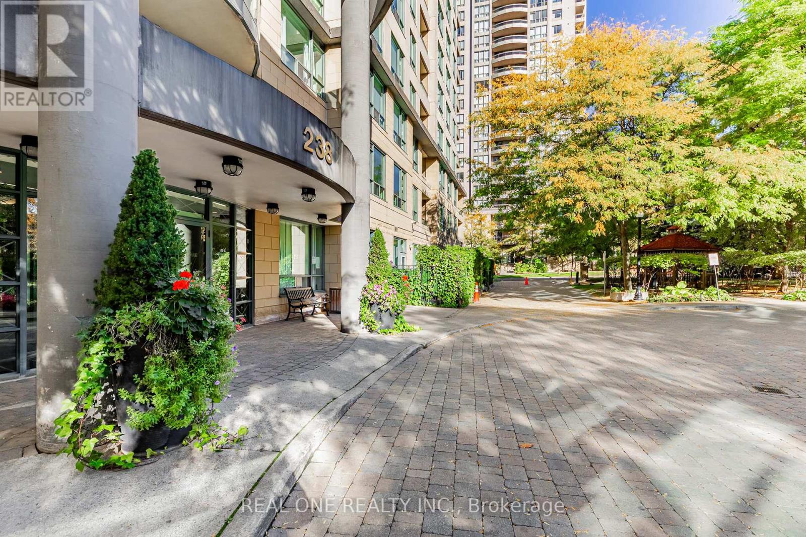 1503 - 238 Doris Avenue, Toronto, Ontario  M2N 6W1 - Photo 3 - C12454579
