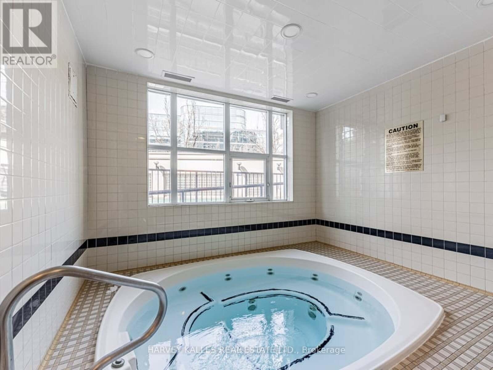 706 - 10 Old York Mills Road, Toronto, Ontario  M2P 2G9 - Photo 25 - C12454594