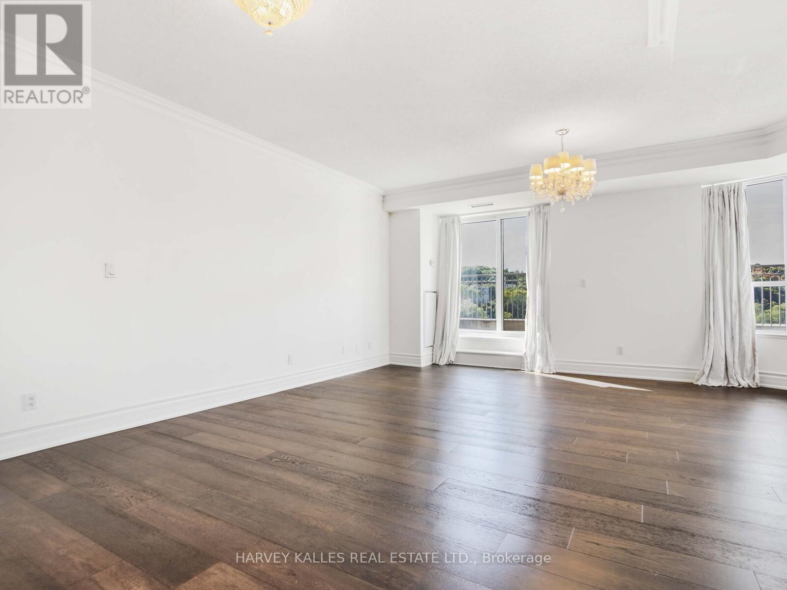 706 - 10 Old York Mills Road, Toronto, Ontario  M2P 2G9 - Photo 8 - C12454594