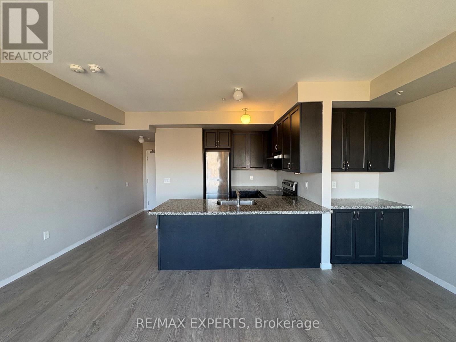 310 - 1711 Pure Springs Boulevard, Pickering, Ontario  L1X 0C3 - Photo 2 - E12454454