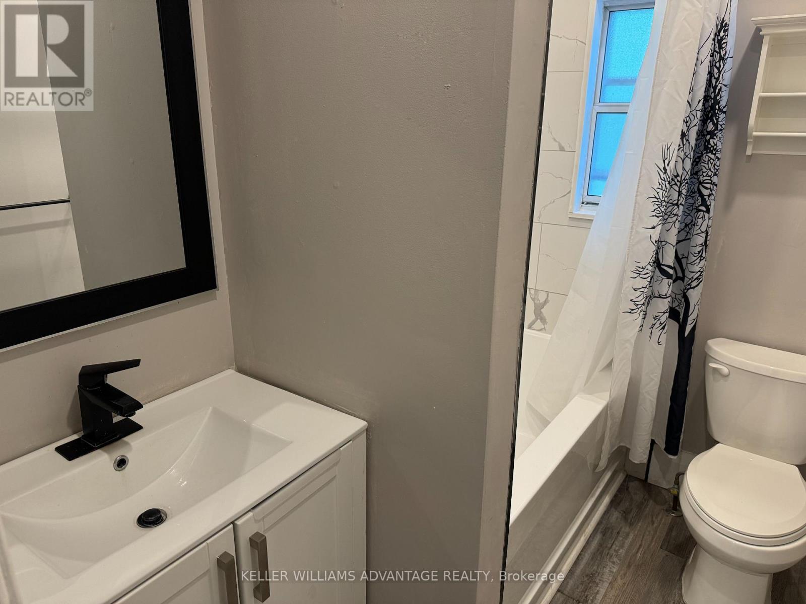 Main&up - 211 Golfview Avenue, Toronto, Ontario  M4E 2K8 - Photo 13 - E12454489