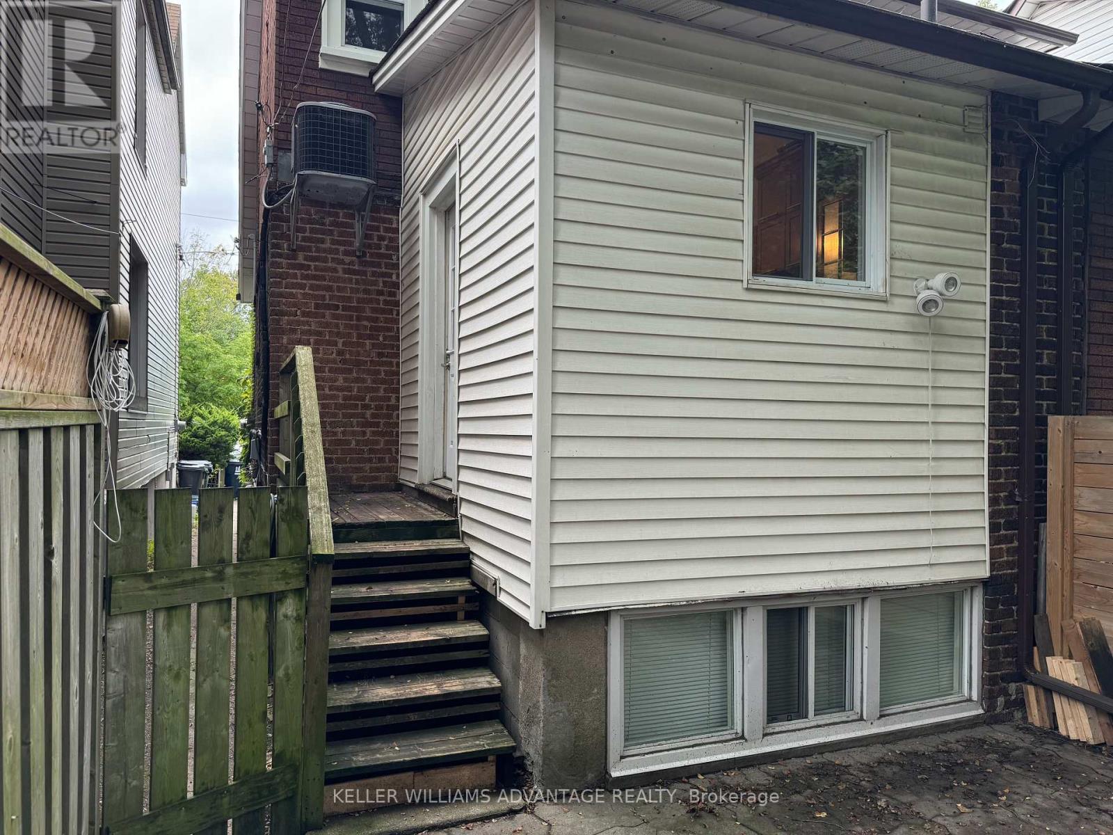 Main&up - 211 Golfview Avenue, Toronto, Ontario  M4E 2K8 - Photo 18 - E12454489