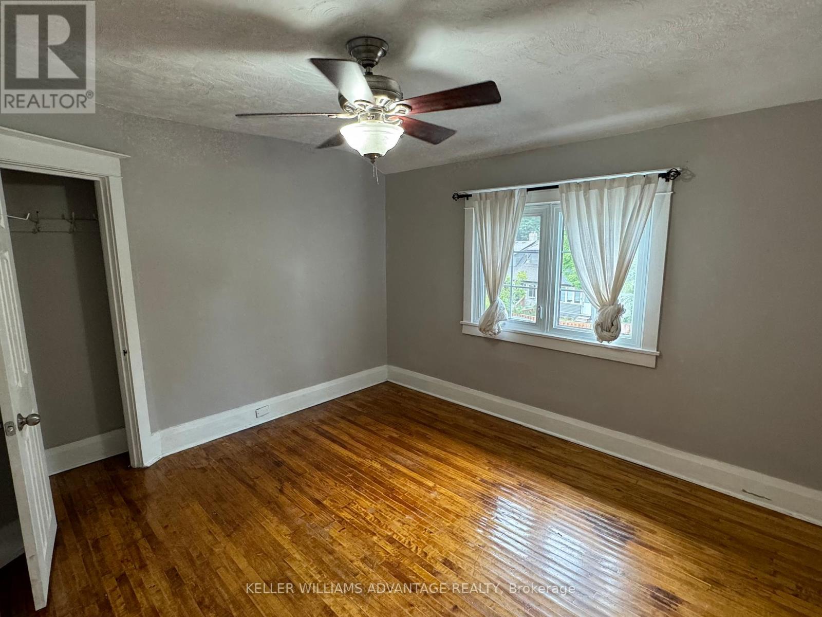 Main&up - 211 Golfview Avenue, Toronto, Ontario  M4E 2K8 - Photo 8 - E12454489