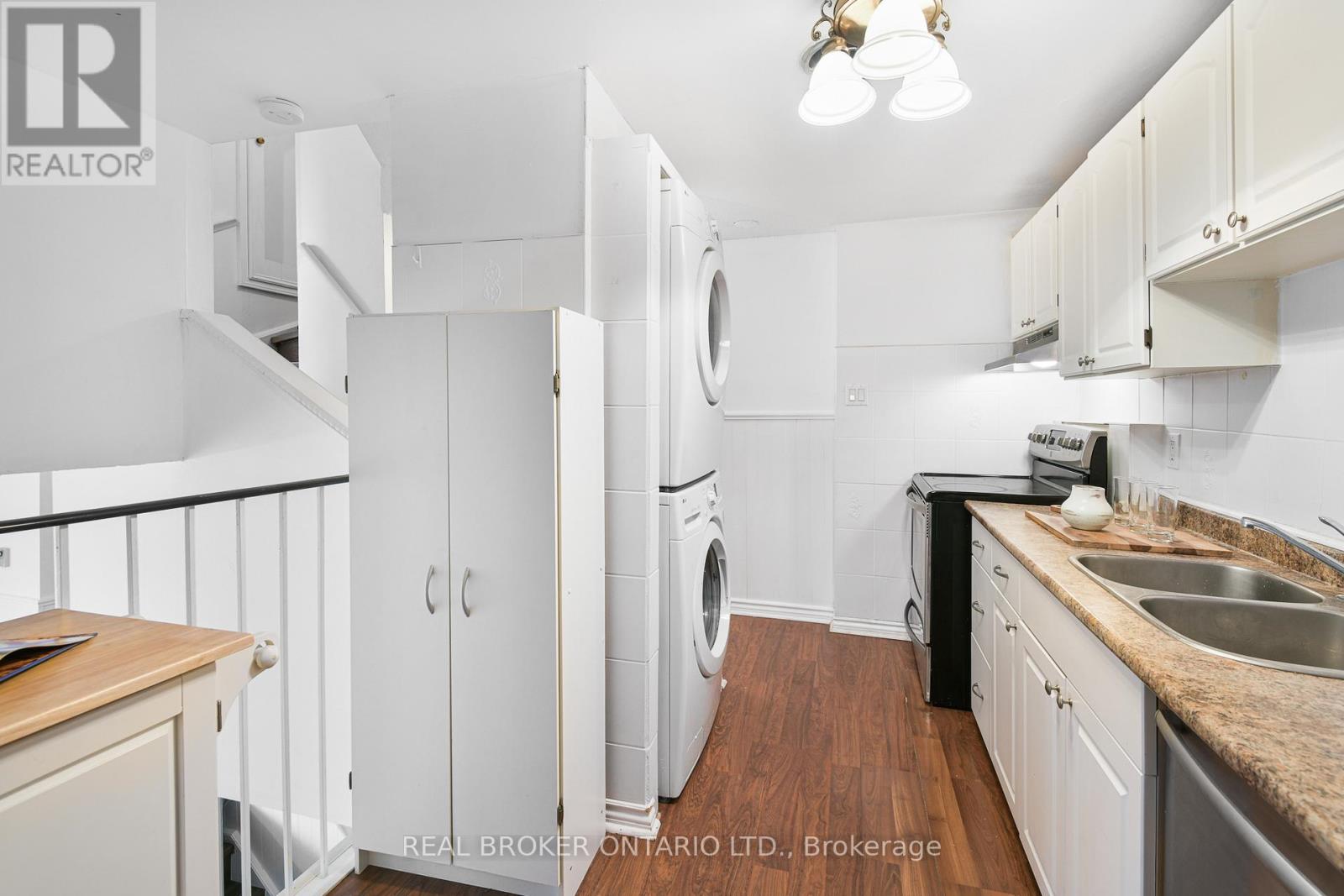 Th24 - 1666 Queen Street E, Toronto, Ontario  M4L 1G3 - Photo 10 - E12454555