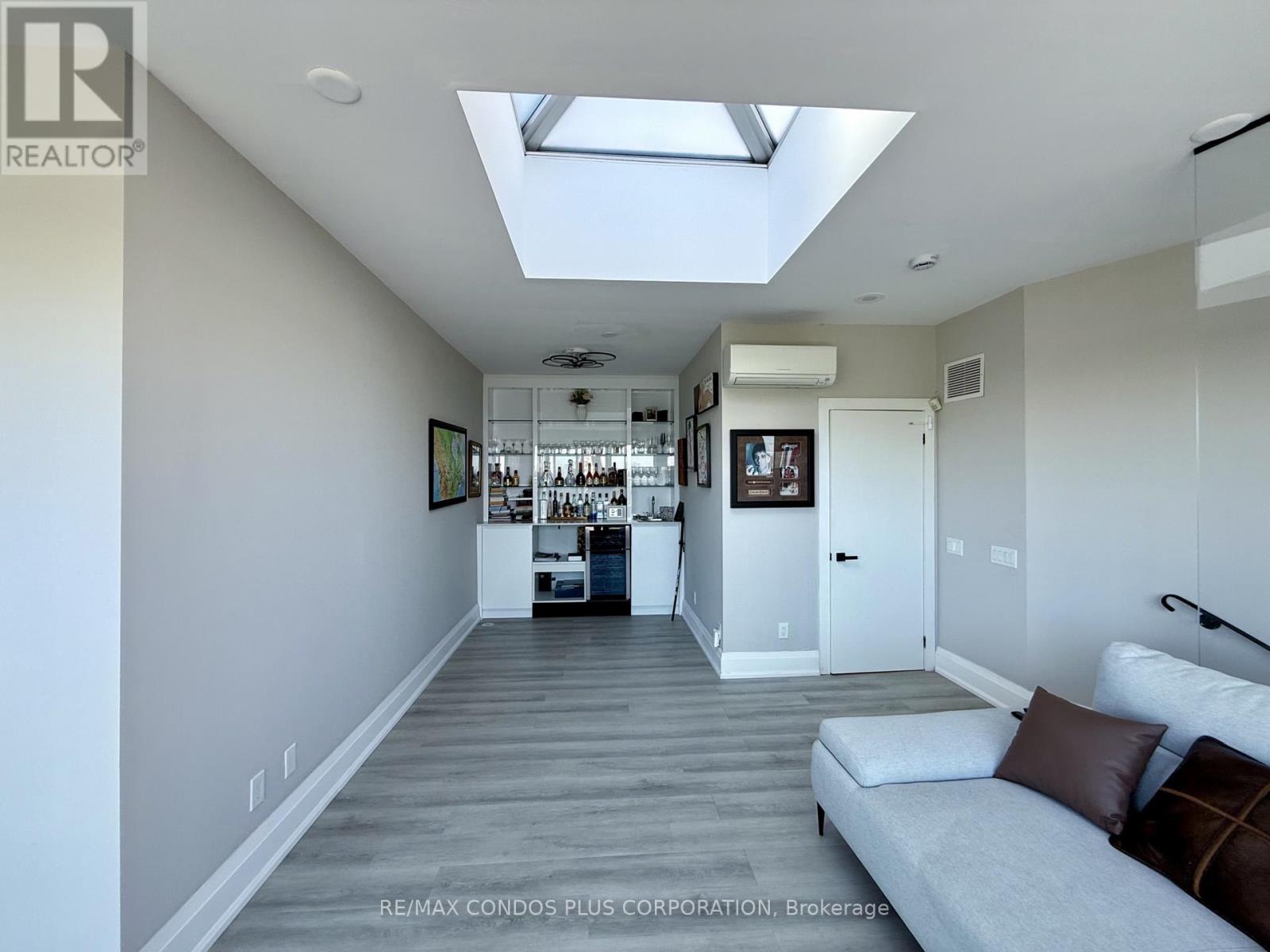 Th125 - 5 Marine Parade Drive, Toronto (Mimico), Ontario  M8V 4B4 - Photo 13 - W12450937