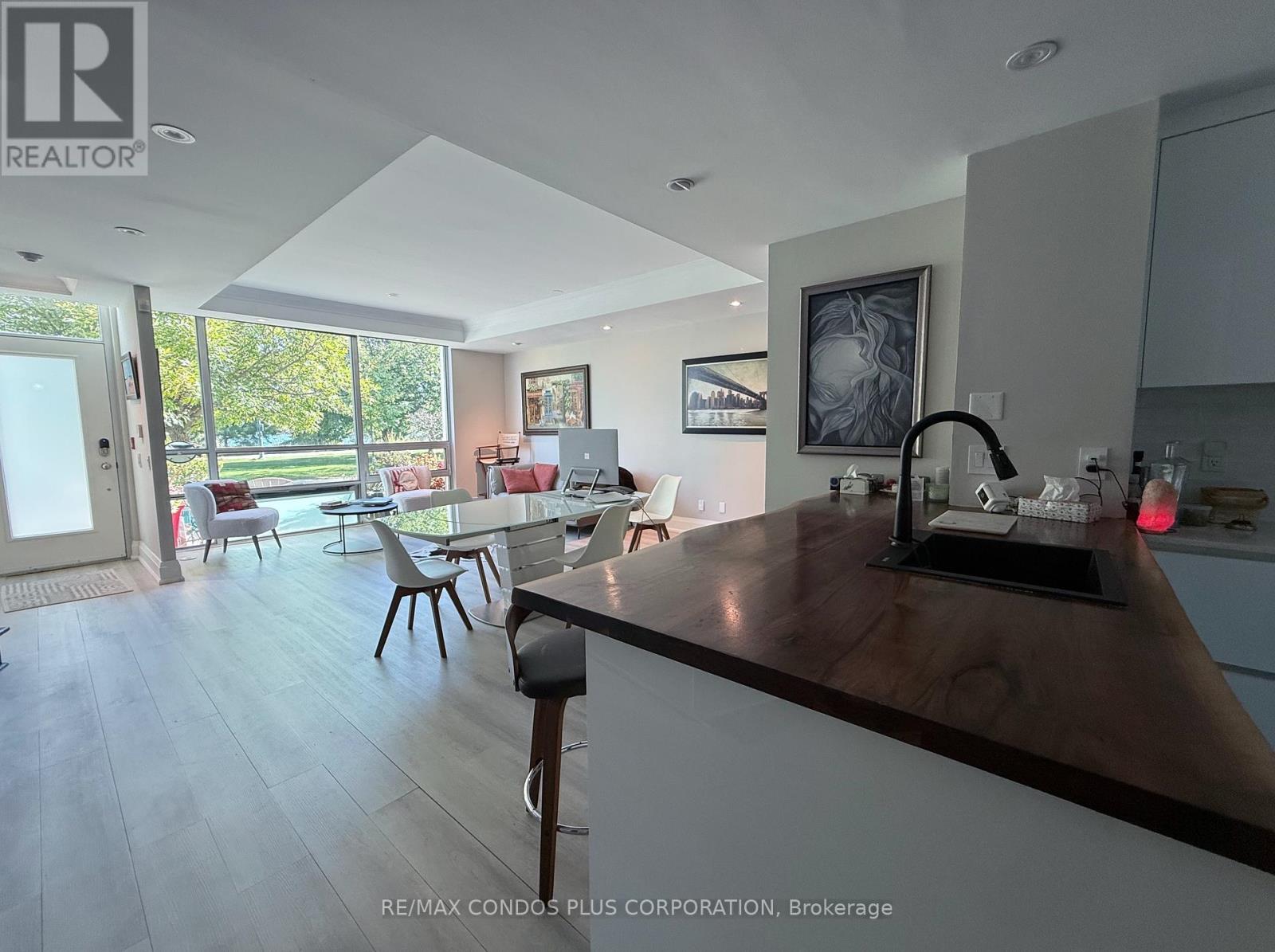 Th125 - 5 Marine Parade Drive, Toronto (Mimico), Ontario  M8V 4B4 - Photo 9 - W12450937