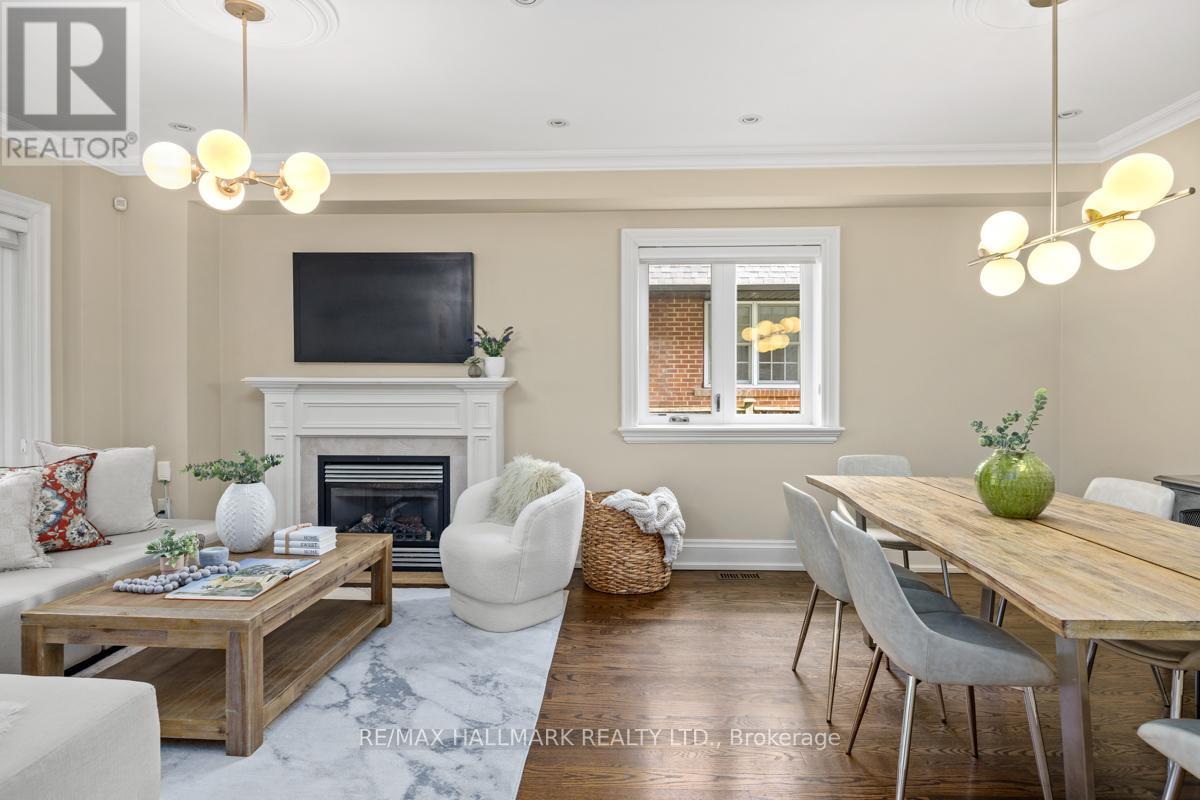 14 Ballantyne Court, Toronto, Ontario  M9A 1W9 - Photo 13 - W12454384