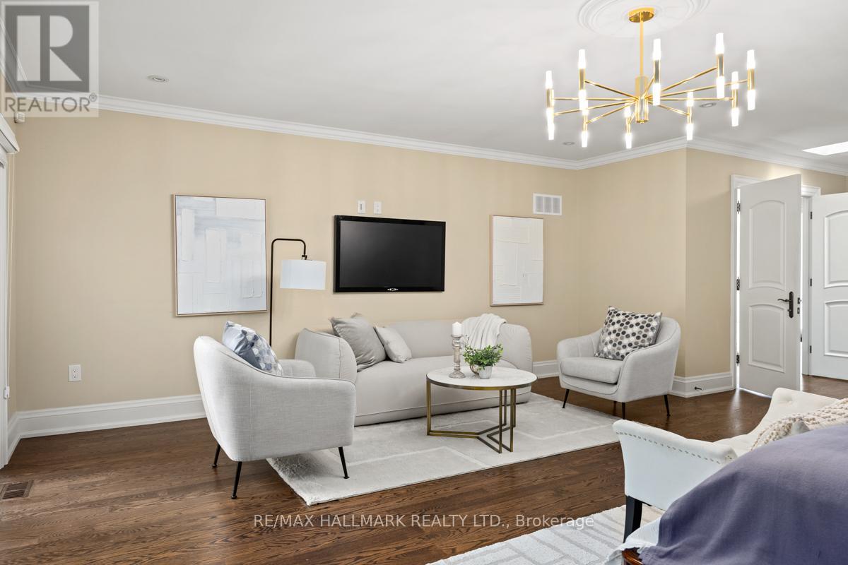 14 Ballantyne Court, Toronto, Ontario  M9A 1W9 - Photo 21 - W12454384