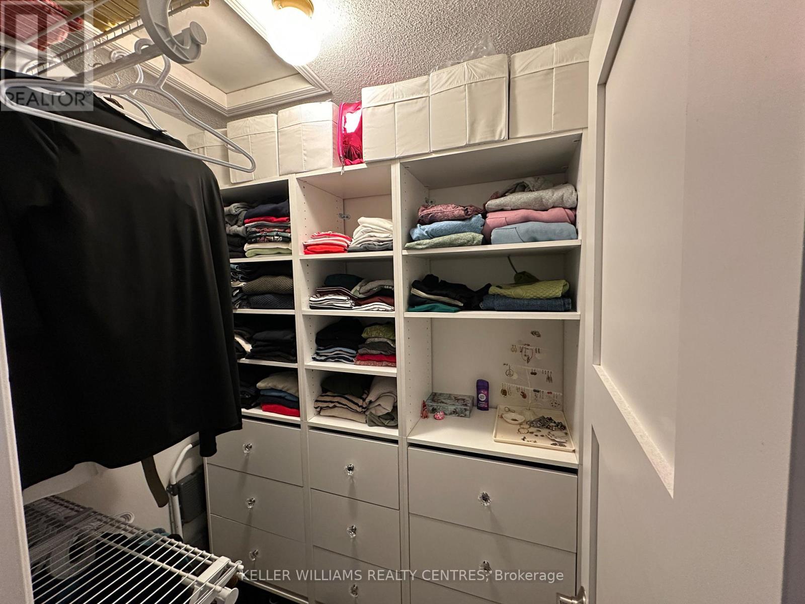 165 Clearmeadow Boulevard, Newmarket, Ontario  L3X 2E4 - Photo 22 - N12453455