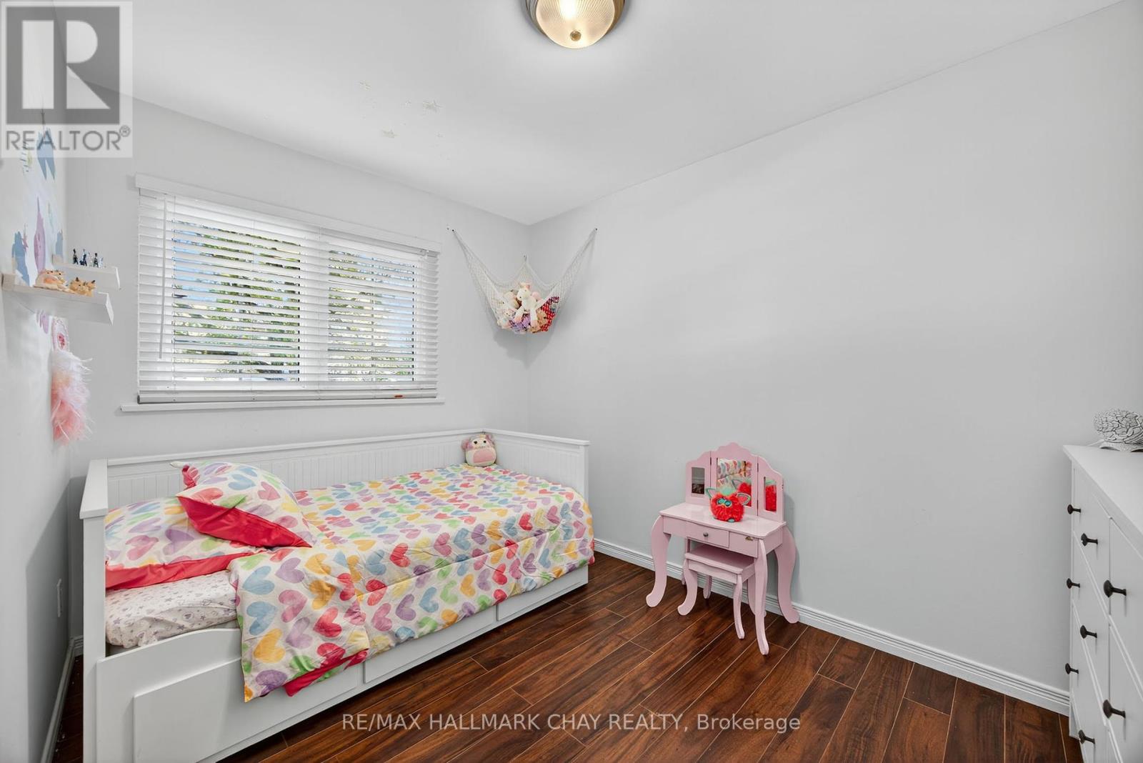 209 Newholme Circle, Innisfil (Stroud), Ontario  L9S 1E9 - Photo 17 - N12454509