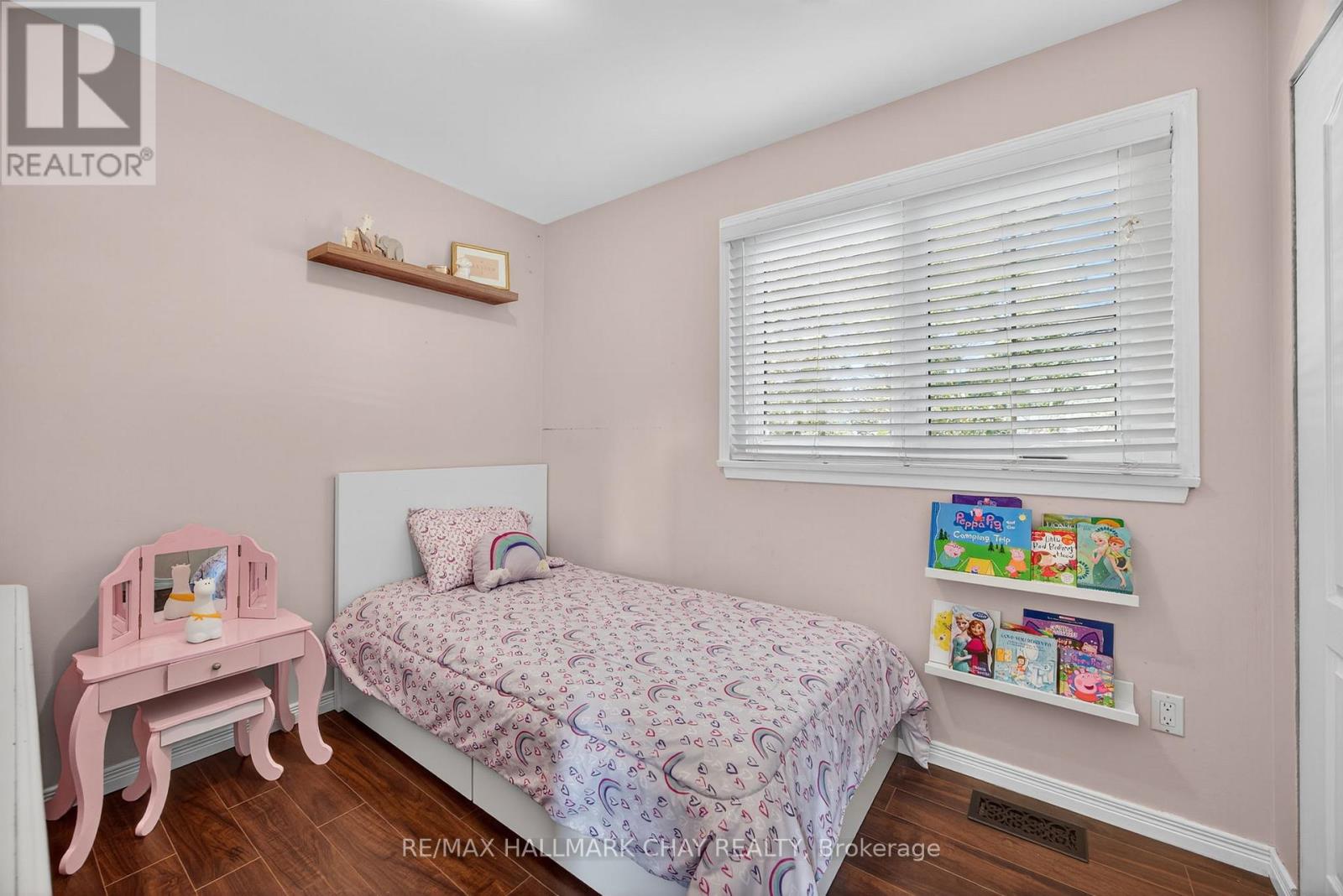 209 Newholme Circle, Innisfil (Stroud), Ontario  L9S 1E9 - Photo 18 - N12454509